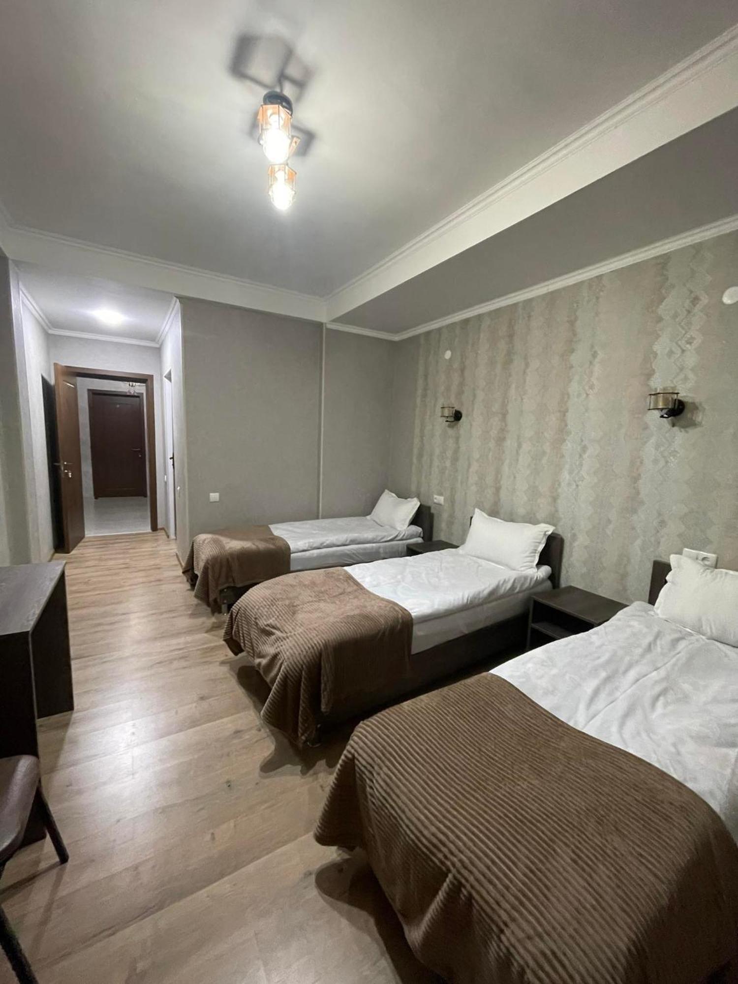 Hotel Shina Казбеги Екстериор снимка
