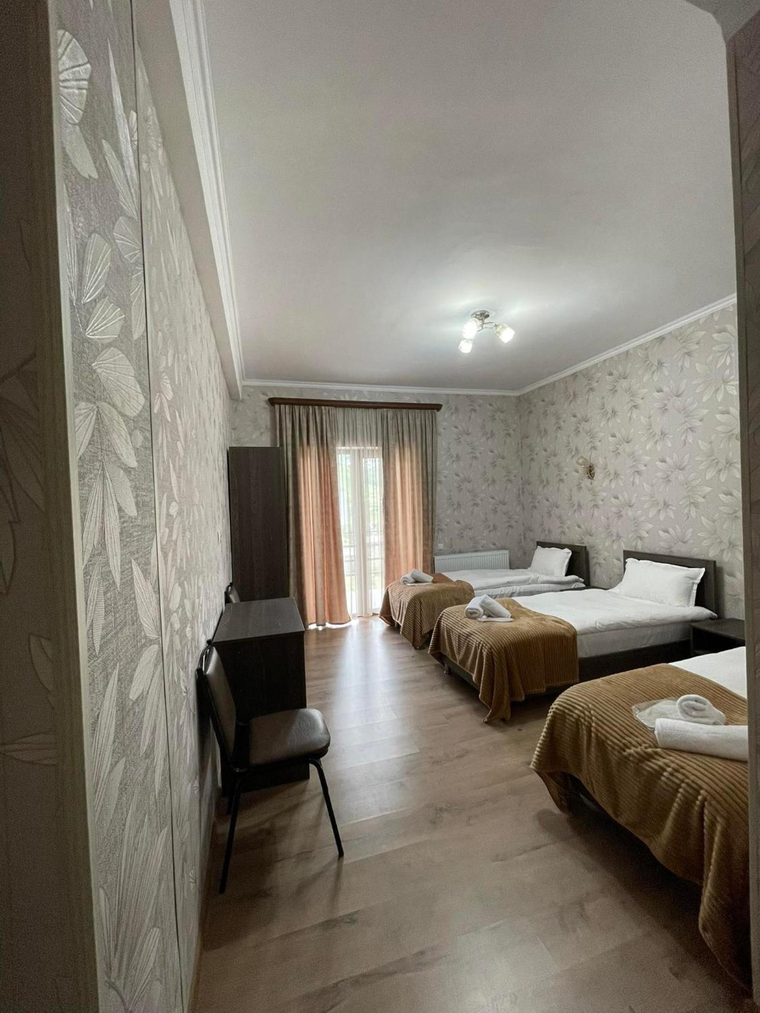 Hotel Shina Казбеги Екстериор снимка